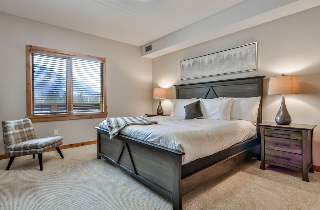 bedroom in #301 White Spruce Lodge